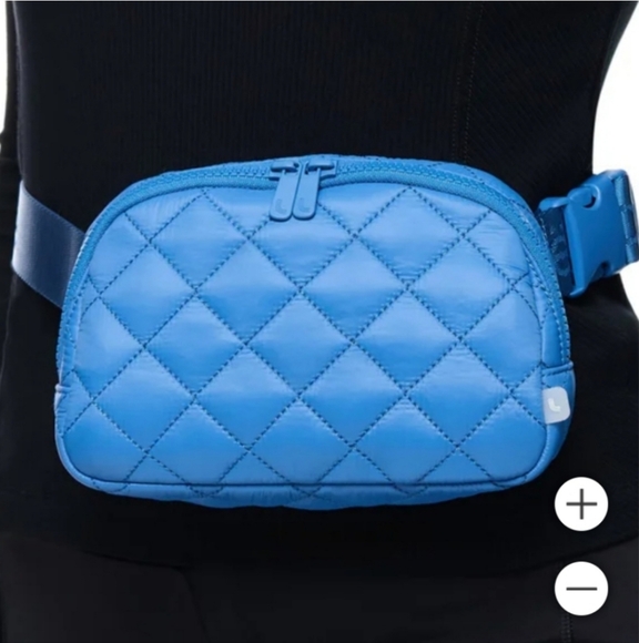 Lolë Unisex Quilted Belt Bag / Sling Bag, nw, Blue - Picture 3 of 7